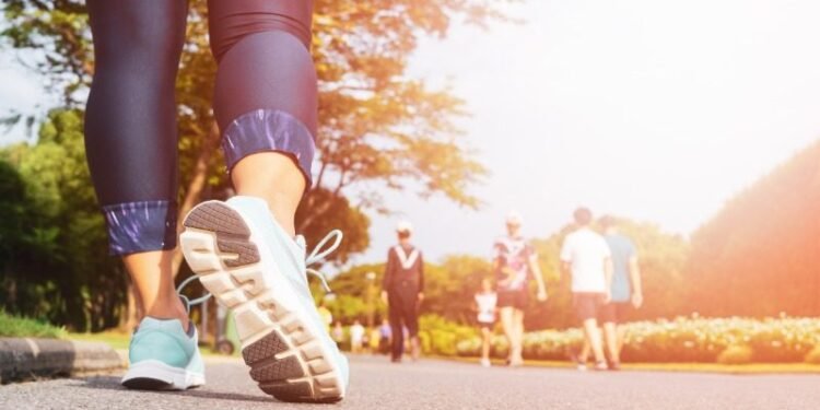 每天1萬步持續30天,睡眠變好、還能消水腫?研究10種驚人變化 每天1萬步持續30天,睡眠變好、還能消水腫?研究10種驚人變化